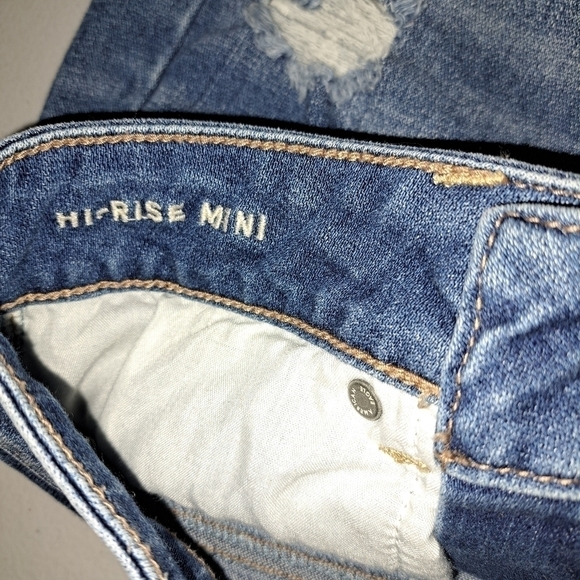 American Eagle Denim Raw Hem Distressed High Rise Mini Skirt Size 0 - Picture 3 of 9